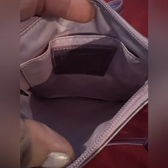 Coach Heart bag - Picture 4 of 4